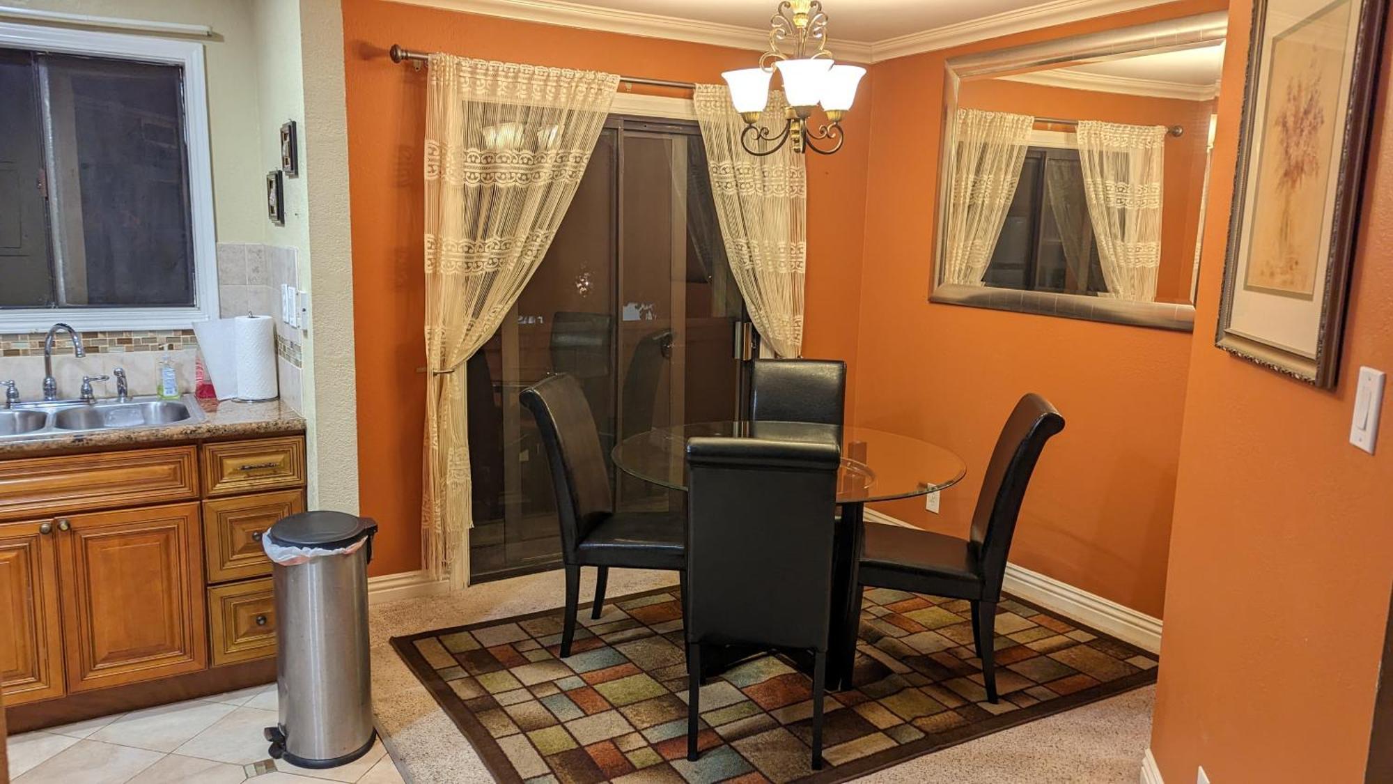 Spacious 2 Bedroom 2 Bath Condo In The Heart Of Silicon Valley Sunnyvale Extérieur photo